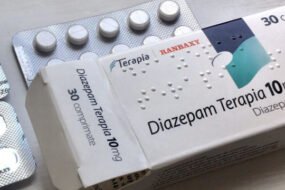 Diazepam 10 mg kaufen, Bestellen Sie Diazepam 10 mg online, kaufen Sie Diazepam 10 mg in unserer deutschen Online-Apotheke unter MEDICZONELAB.COM.